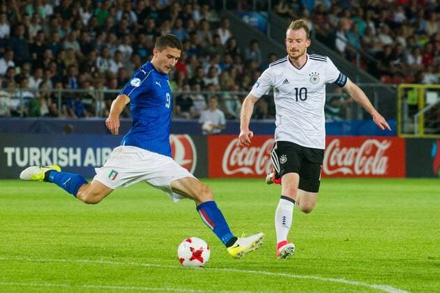 Fußball, U21 EM, Italien - Deutschland KRAKOW 24.06.2017 MECZ GRUPA C MISTRZOSTWA EUROPY U-21 W PILCE NOZNEJ 2017: WLOCHY - NIEMCY --- 2017 UEFA EUROPEAN U21 U 21 CHAMPIONSHIP MATCH: ITALY - GERMANY NZ ALBERTO CERRI WOLCHY ITALY MAXIMILIAN ARNOLD NIEMCY GERMANY FOT LUKASZ KRAJEWSKI FOKUSMEDIA.COM.PL NEWSPIX.PL --- Newspix.pl  CRAJU240617_119