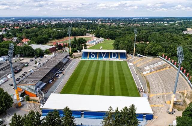 Fußball, Stadiongeschichte SV Darmstadt 98 27.06.2017, xfux, Fussball 2.Bundesliga, SV Darmstadt 98 Luftaufnahme Merck-Stadion am Boellenfalltor Jonathan-Heimes-Stadion am Böllenfalltor, emonline emspor, v.l. Ansicht, Uebersicht Merck-Stadion am Boellenfalltor Jonathan-Heimes-Stadion am Böllenfalltor aus der Luft Darmstadt