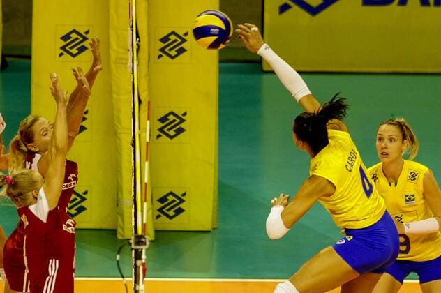 V?lei Feminino Brasil x Pol?nia BELO HORIZONTE, MG - 27.06.2017: VÔLEI FEMININO BRASIL X POLÔNIA - Carol during the friendly match of Women& 39;s Volleyball between Brazil and Poland at Mineirinho in Belo Horizonte, MG, on the night of day (27). (Photo: Mourão Pan Panda Fotoarena) x1345700x  MourãoxPanda