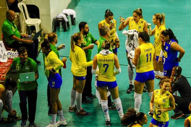 V?lei Feminino Brasil x Pol?nia BELO HORIZONTE, MG - 27.06.2017: VÔLEI FEMININO BRASIL X POLÔNIA - Players from Brazil during the friendly match of Women& 3Volleyballball between the selections of Brazil and Poland held at the Mineirinho in Belo Horizo MG, on the the night of Tuesday (27). (Photo: Mourão Panda Fotoarena) x1345712x  MourãoxPanda