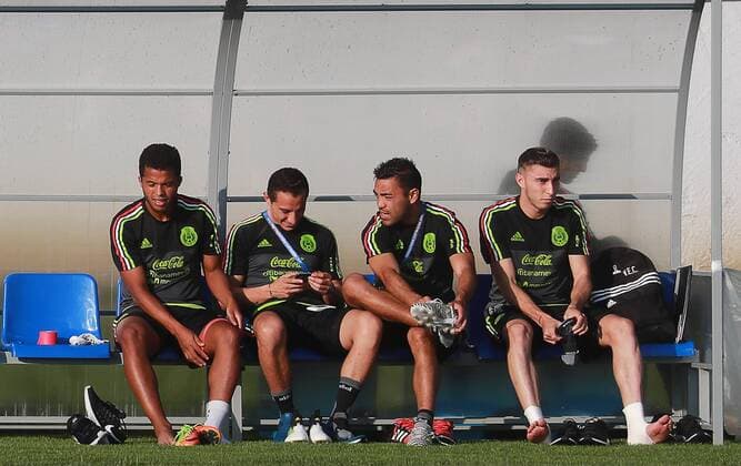 SOCHI, RUSSIA - JUNE 28, 2017: Giovani dos Santos, Andres Guardado, Marco Fabian (L-R) of the Mexican men s national football team seen during a training session ahead of the 2017 FIFA Confederations Cup semifinal match against Germany. The game is scheduled for June 29, 2017. Sergei Fadeichev TASS  TS05537E