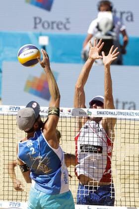 Beach volleyball Beachvolleyball Major Series, USA -Italy 01.07.2017., Croatia, Porec - Volleyball Tournament Swatch Beach Volleyball Major Series. The fourth quarter finals between USA (Gibb Crabb Taylor) and Italy (Lupo Nicolai). Jacob Gibb, Daniele Lupo.  LukaxStanzl PIXSELL