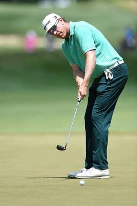 JUL 01, 2017 - Ricky Barnes (USA) hits his birdie putt on the sixth green during the third round at the 2017 Quicken Loans National at the Tournament Players Club in Potomac MD. PGA Golf Herren 2017: Quicken Loans National JUL 01 - ZUMAcjm_ 20170701_zaf_cjm_026 Copyright: xJohnxMiddlebrookx