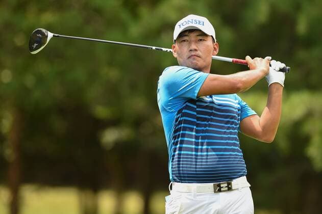 JUL 01, 2017 - Sung Kang (KOR) hits his tee shot on the seventh hole during the third round at the 2017 Quicken Loans National at the Tournament Players Club in Potomac MD. PGA Golf Herren 2017: Quicken Loans National JUL 01 - ZUMAcjm_ 20170701_zaf_cjm_029 Copyright: xJohnxMiddlebrookx