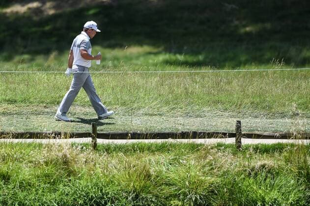 JUL 01, 2017 - Daniel Summerhays (USA) walks to his tee shot on the first hole during the third round at the 2017 Quicken Loans National at the Tournament Players Club in Potomac MD. PGA Golf Herren 2017: Quicken Loans National JUL 01 - ZUMAcjm_ 20170701_zaf_cjm_032 Copyright: xJohnxMiddlebrookx