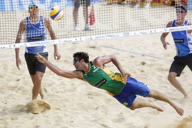 Bilder des Tages - SPORT Beach volleyball Beachvolleyball Major Series - Men semifinal - Carvalhaes Solberg vs Stoyanovskiy Yarzutkin 01.07.2017., Porec, Croatia - Volleyball Tournament Swatch Beach Volleyball Major Series. The Men semifinal match between Gustavo Albrecht Carvalhaes and Pedro Solberg of Brazil against Oleg Stoyanovskiy and Artem Yarzutkin of Russia. Carvalhaes and Solber won 2:0Pedro Solberg.  LukaxStanzl PIXSELL