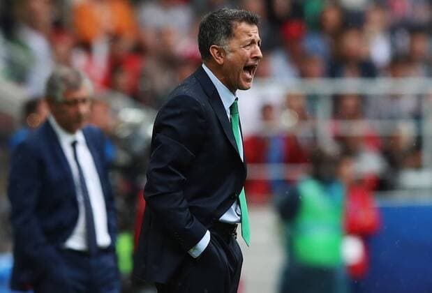 MOSCOW, RUSSIA â€“ JULY 2, 2017: Mexico head coach Juan Carlos Osorio (R) attends their 2017 FIFA Confederations Cup third place football match against Portugal at Otkrytie Arena. Sergei Savostyanov TASS  TS055C4F