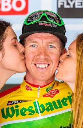 03.07.2017, Wien, AUT, ?-Tour, Oesterreich Radrundfahrt 2017, 1. Etappe von Graz nach Wien (193,9 km), Siegerehrung, im Bild Tr?ger des Gelben Trikots Sep Vanmarcke (BEL, Cannondale Drapac Professional Cycling Team) yellow jersey for the Lead Sep Vanmarcke (BEL Cannondale Drapac Professional Cycling Team) on Podium during the winner ceremony for the 1st stage from Graz to Vienna (193,9 km) of 2017 Tour of Austria. Wien, Austria on 2017 07 03. Wien EX_JFK