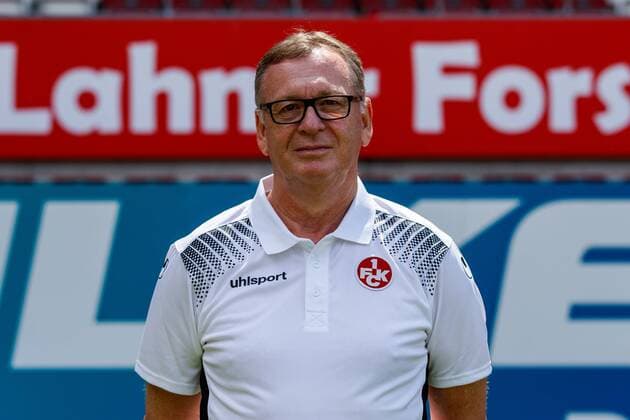 Dr. Harald Dinges (Mannschaftsarzt), Fussball, GER, 2.Liga, Portraettermin 2017 2018, 1. FC Kaiserslautern, Kaiserslautern Copyright: xNeis Eibner-Pressefotox EP_ANS