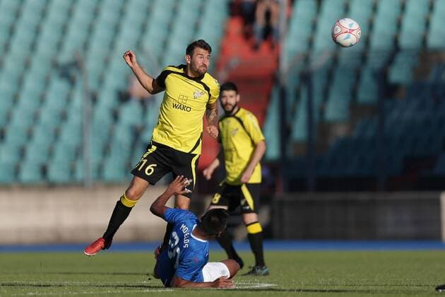 Fussball UEFA Europa League, Europa-Ligue, Europa League 2017 - 2018 04.07.2017, UEFA Europa League 2017-2018, Qualification First Round, Second Game, Return Game, Luxemburg, Stade Josy Barthel, Progres Niederkorn, Proges Niederkorn (LUX) - Rangers FC, Glasgow Rangers (SCO) vl: Maximilian Watzka (Niederkorn 16) - Alfredo Morales (Rangers 20)