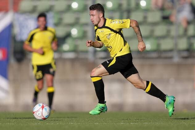 Mike Schneider (Niederkorn 11) Freisteller, Einzelbild, Aktion, Ganzkörper 04.07.2017 Fussball Europa League Qualifikation, 1. Runde, Saison 2017-2018 04.07.2017 LUX, ELQ, FC Progres Niederkorn (LUX) - Glasgow Rangers FC (SCO) Stade Josy Barthel, Luxemburg 