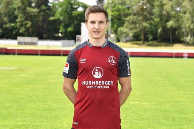 03.07.2017 - 1. FC Nürnberg FCN Club - 2. Fußball Bundesliga BL - Saison 2017 2018 - Fototermin Porträttermin Portraittermin - - Dennis Lippert (34, 1. FC Nürnberg FCN ) Einzelbild Einzelfoto Portrait Porträt Kopfbild