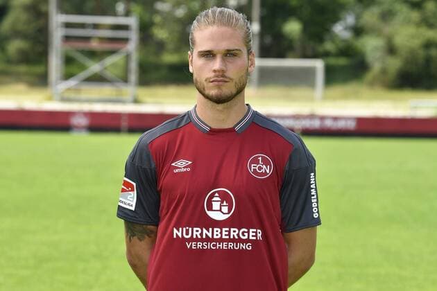 03.07.2017 - 1. FC Nürnberg FCN Club - 2. Fußball Bundesliga BL - Saison 2017 2018 - Fototermin Porträttermin Portraittermin - - Rurik Gislason (19, 1. FC Nürnberg FCN ) Einzelbild Einzelfoto Portrait Porträt Kopfbild