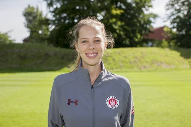 Lisa Gehrke (Physiotherapeutin) 06.07.2017, Hamburg, Mannschaftsfototermin FCSt.Pauli 1910 Â