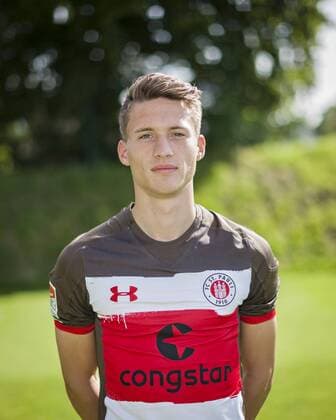 Maurice Litka 06.07.2017, Hamburg, Mannschaftsfototermin FCSt.Pauli 1910 Â