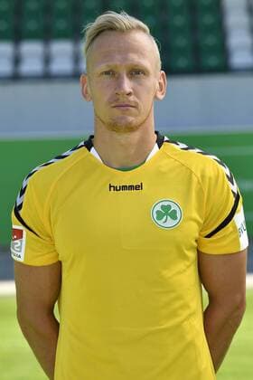 06.07.2017 - SpVgg Spielvereinigung Greuther Fürth Kleeblatt - 2. Fußball Bundesliga BL - Saison 2017 2018 - Fototermin Porträttermin Portraittermin - - Sascha Burchert (30, SpVgg Greuther Fürth ) Einzelbild Einzelfoto Portrait Porträt Kopfbild