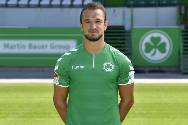 06.07.2017 - SpVgg Spielvereinigung Greuther Fürth Kleeblatt - 2. Fußball Bundesliga BL - Saison 2017 2018 - Fototermin Porträttermin Portraittermin - - Veton Berisha (19, SpVgg Greuther Fürth ) Einzelbild Einzelfoto Portrait Porträt Kopfbild