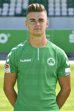 06.07.2017 - SpVgg Spielvereinigung Greuther Fürth Kleeblatt - 2. Fußball Bundesliga BL - Saison 2017 2018 - Fototermin Porträttermin Portraittermin - - Daniel Steininger ( 31, SpVgg Greuther Fürth ) Einzelbild Einzelfoto Portrait Porträt Kopfbild
