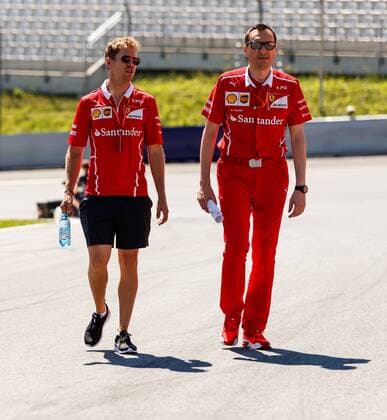 Sebastian Vettel (Scuderia Ferrari) besichtigt mit Teammitgliedern die Strecke, Grosser Preis von Oesterreich 2017, Rennen, Motorsport, Formel 1, 06.07.2017, Spielberg Copyright: xNeis Eibner-Pressefotox EP_ANS