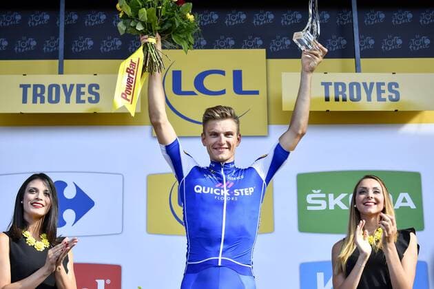 German Marcel Kittel of Quick-Step Floors celebrates on the podium after winning the sixth stage of the 104th edition of the Tour de France cycling race, 216 km from Vesoul to Troyes, France, Thursday 06 July 2017. This year s Tour de France takes place from July first to July 23rd. DIRKxWAEM  x05127498x