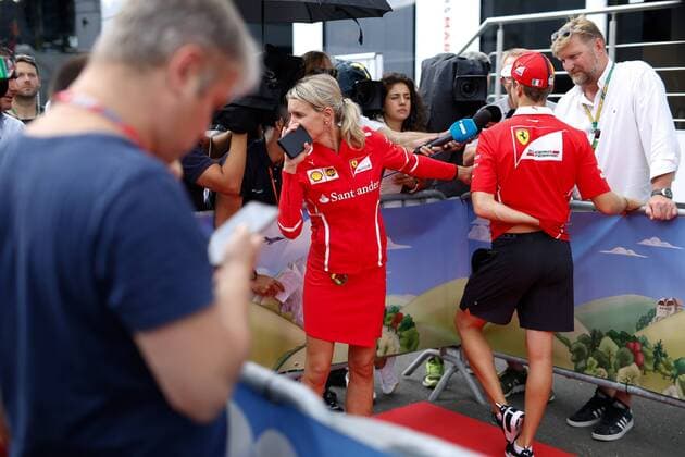 Motorsports: FIA Formula One World Championship WM Weltmeisterschaft 2017, Grand Prix of Austria, Britta Roeske (GER), 5 Sebastian Vettel (GER, Scuderia Ferrari), Spielberg Austria xHOCHxZWEIx