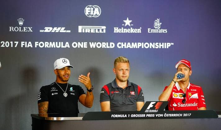 Motorsports: FIA Formula One World Championship WM Weltmeisterschaft 2017, Grand Prix of Austria, 44 Lewis Hamilton (GBR, Mercedes AMG Petronas F1 Team), 20 Kevin Magnussen (DNK, Haas F1 Team), 5 Sebastian Vettel (GER, Scuderia Ferrari), Spielberg Austria xHOCHxZWEIx