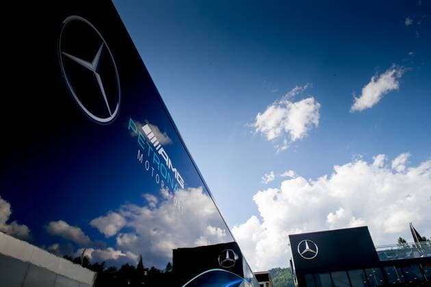 Motorsports: FIA Formula One World Championship WM Weltmeisterschaft 2017, Grand Prix of Austria, Motorhome of Mercedes AMG Petronas F1 Team Spielberg Austria xHOCHxZWEIx
