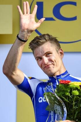 German Marcel Kittel of Quick-Step Floors celebrates on the podium after winning the sixth stage of the 104th edition of the Tour de France cycling race, 216 km from Vesoul to Troyes, France, Thursday 06 July 2017. This year s Tour de France takes place from July first to July 23rd. DIRKxWAEM  x05127513x