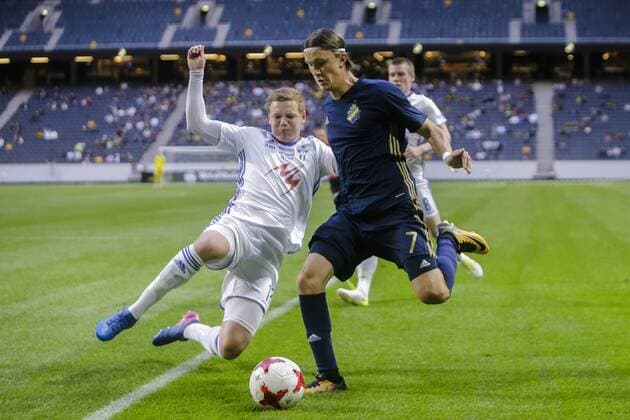 170706 AIK:s Kristoffer Olsson under fotbollsmatchen i kvalet till Europa League mellan AIK och Klaksvik den 6 Juli 2017 i Stockholm.  Copyright: KentaxJönsson BB170706KJ018