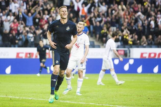 170706 AIK:s Eero Markkanen jublar efter 5-0 under fotbollsmatchen i kvalet till Europa League mellan AIK och Klaksvik den 6 Juli 2017 i Solna.  Copyright: KentaxJönsson BB170706KJ024