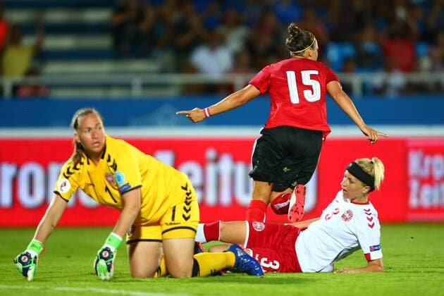 SOCCER - AUT vs DEN, test match WIENER NEUSTADT,AUSTRIA,06.JUL.17 - WOMEN SOCCER - OEFB, Oesterreichischer Fussball-Bund, Austria vs Denmark, test match. Image shows the rejoicing of Nicole Billa (AUT). GEPAxpictures xCh.xKelemen