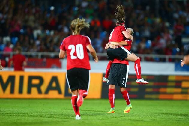 SOCCER - AUT vs DEN, test match WIENER NEUSTADT,AUSTRIA,06.JUL.17 - WOMEN SOCCER - OEFB, Oesterreichischer Fussball-Bund, Austria vs Denmark, test match. Image shows the rejoicing of Sarah Zadrazil and Carina Wenninger (AUT). GEPAxpictures xCh.xKelemen