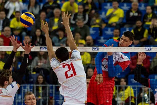 Liga Mundial Fran?a x S?rvia CURITIBA, PR - 06.07.2017: LIGA MUNDIAL FRANÇA X SÉRVIA - Barthélémy Chinenyeze and Marko Podraskanin during the final phase of the World Volleyball League, between France and Serbia, held at the Arena da Baixada in Curitiba, PR. (Photo: Reinaldo Reginato Fotoarena) x1351597x  ReinaldoxReginato