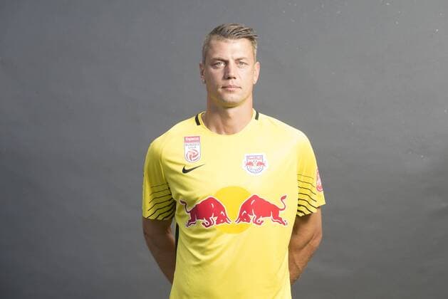 SOCCER - BL, RBS, team photoshooting SALZBURG,AUSTRIA,05.JUL.17 - SOCCER - tipico Bundesliga, Red Bull Salzburg, team photo shooting. Image shows Alexander Walke (RBS). GEPAxpictures xFelixxRoittner