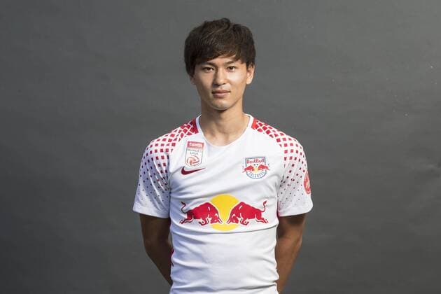 SOCCER - BL, RBS, team photoshooting SALZBURG,AUSTRIA,05.JUL.17 - SOCCER - tipico Bundesliga, Red Bull Salzburg, team photo shooting. Image shows Takumi Minamino (RBS). GEPAxpictures xFelixxRoittner