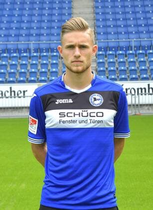 04.07.2017, Fussball, 2. LIGA, Saison 2017 2018, SCHÜCO-ARENA, BIELEFELD Fußball, GER, 2.BL, Portraittermin 2017 2018, DSC Arminia Bielefeld Leandro Putaro (Arminia Bielefeld), Aktion, Einzelbild, Hoch, Portrait