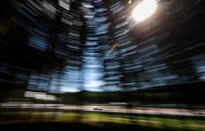 Bilder des Tages - SPORT FORMULA 1 - GP of Austria 2017 SPIELBERG,AUSTRIA,07.JUL.17 - MOTORSPORTS, FORMULA 1 - Grand Prix of Austria, Red Bull Ring, free practice. Image shows Lewis Hamilton (GBR Mercedes). GEPAxpictures xDanielxGoetzhaber