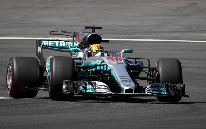 FORMULA 1 - GP of Austria 2017 SPIELBERG,AUSTRIA,06.JUL.17 - MOTORSPORTS, FORMULA 1 - Grand Prix of Austria, Red Bull Ring, free practice. Image shows Lewis Hamilton (GBR Mercedes). GEPAxpictures xMaticxKlansek
