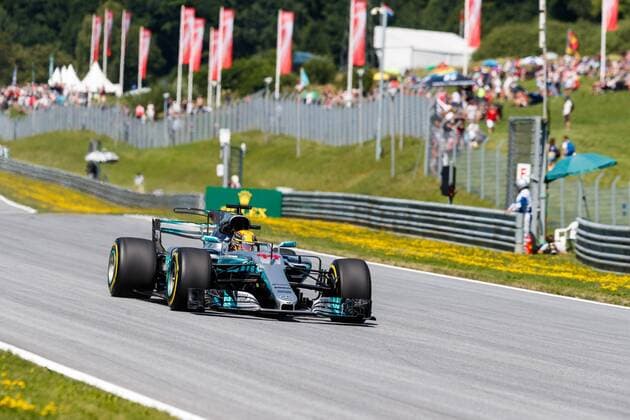 Lewis Hamilton (Mercedes AMG Petronas Formula One Team) mit seinem Auto auf der Strecke, Grosser Preis von Oesterreich 2017, Rennen, Motorsport, Formel 1, 07.07.2017, Spielberg Copyright: xNeis Eibner-Pressefotox EP_ANS