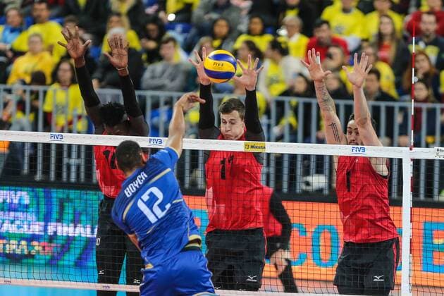 July 7, 2017 - Curitiba, Parano, Brasil - CURITIBA, BRAZIL JULY 7: Boyer of the France team during a match semifinals between Canada and France as part of the FIVB Volleyball World League 2017 at the Arena da Baixada Stadium on July 7, 2017 in Curitiba, Brazil. .Foto: CAN v FRA - FIVB Volleyball World League 2017 - ZUMAb158 20170707_zap_b158_030 Copyright: xGeraldoxBubniakx