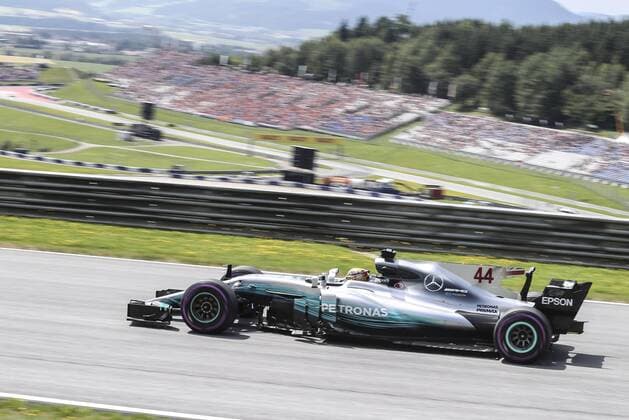 FORMULA 1 - GP of Austria 2017 SPIELBERG,AUSTRIA,08.JUL.17 - MOTORSPORTS, FORMULA 1 - Grand Prix of Austria, Red Bull Ring, free practice. Image shows Lewis Hamilton (GBR Mercedes). GEPAxpictures xFelixxRoittner