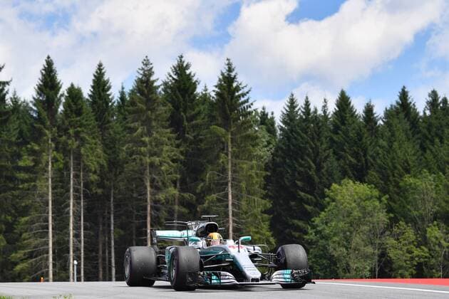Lewis HAMILTON (GBR,Mercedes AMG Petronas Motorsport),Aktion in seinem Rennwagen, 3.Training, Formel 1:GP von Oesterreich, Red Bull Ring Zeltweg,Spielberg,Saison 2017,am 08.07.2017.