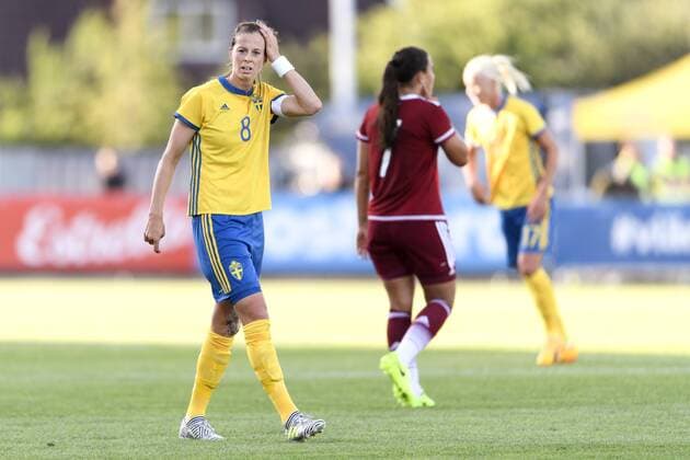 170708 Sveriges Lotta Schelin under träningslandskampen i fotboll mellan Sverige och Mexiko den 8 juli 2017 i Falkenberg.  Copyright: CARLxSANDIN BB170708CS036