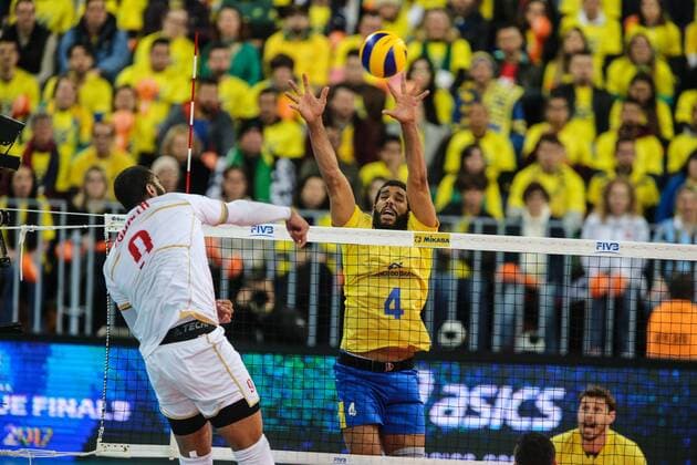 July 8, 2017 - Curitiba, Parano, Brasil - CURITIBA, BRAZIL JULY 8: Wallace of the Brazil team during a match finals between Brazil and USA of the FIVB Volleyball World League 2017 at the Arena da Baixada Stadium on July 8, 2017 in Curitiba, Brazil. .Foto: BRA v FRA - FIVB Volleyball World League 2017 - ZUMAb158 20170708_zap_b158_039 Copyright: xGeraldoxBubniakx