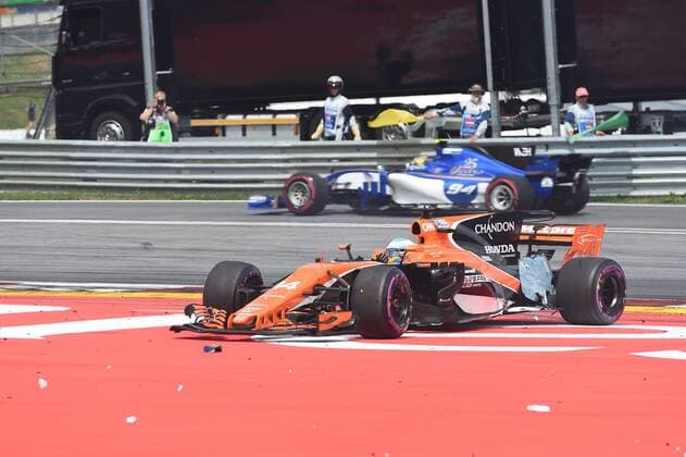 Bilder des Tages - SPORT Start mit Startunfall, Grosser Preis von Oesterreich 2017, Motorsport, Formel 1, 09.07.2017, Spielberg Copyright: xEibner-Pressefotox EP_Jae