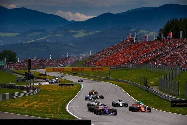Motorsports: FIA Formula One World Championship WM Weltmeisterschaft 2017, Grand Prix of Austria, 55 Carlos Sainz Junior (ESP, Scuderia Toro Rosso), 30 Jolyon Palmer (GBR, Renault F1 Team), 2 Stoffel Vandoorne (BEL, McLaren Honda), Spielberg Austria xHOCHxZWEIx