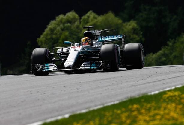 Motorsports: FIA Formula One World Championship WM Weltmeisterschaft 2017, Grand Prix of Austria, 44 Lewis Hamilton (GBR, Mercedes AMG Petronas F1 Team), Spielberg Austria xHOCHxZWEIx