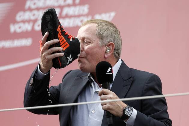 Bilder des Tages - SPORT Motorsports: FIA Formula One World Championship WM Weltmeisterschaft 2017, Grand Prix of Austria, Martin Brundle Spielberg Austria xHOCHxZWEIx