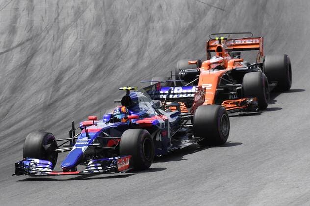 Carrera del GP de F1 de Austria en el circuito Red Bull Ring. En la imagen, Carlos Sainz Jr y Stoffel Vandoorne. Race of Austria F1 GP at Red Bull Ring circuit. In this picture, Carlos Sainz Jr and Stoffel Vandoorne. xRUBIOx  RV RACING PRESS