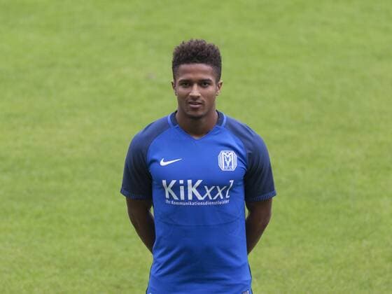 Fußball 3. Liga, Porträttermin 2017 2018 SV Meppen am 08.07.2017 in der Hänsch-Arena in Meppen. Fabian Macaulay Senninger LS